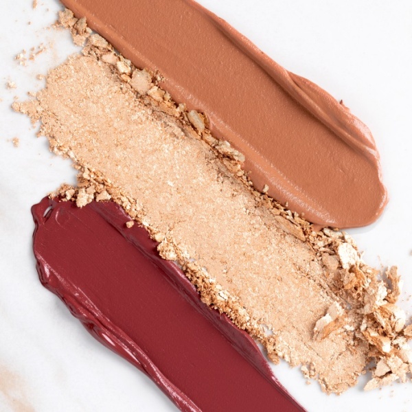 OFRA X Smitha All Eyes On Me OFRA X Smitha All Eyes On Me